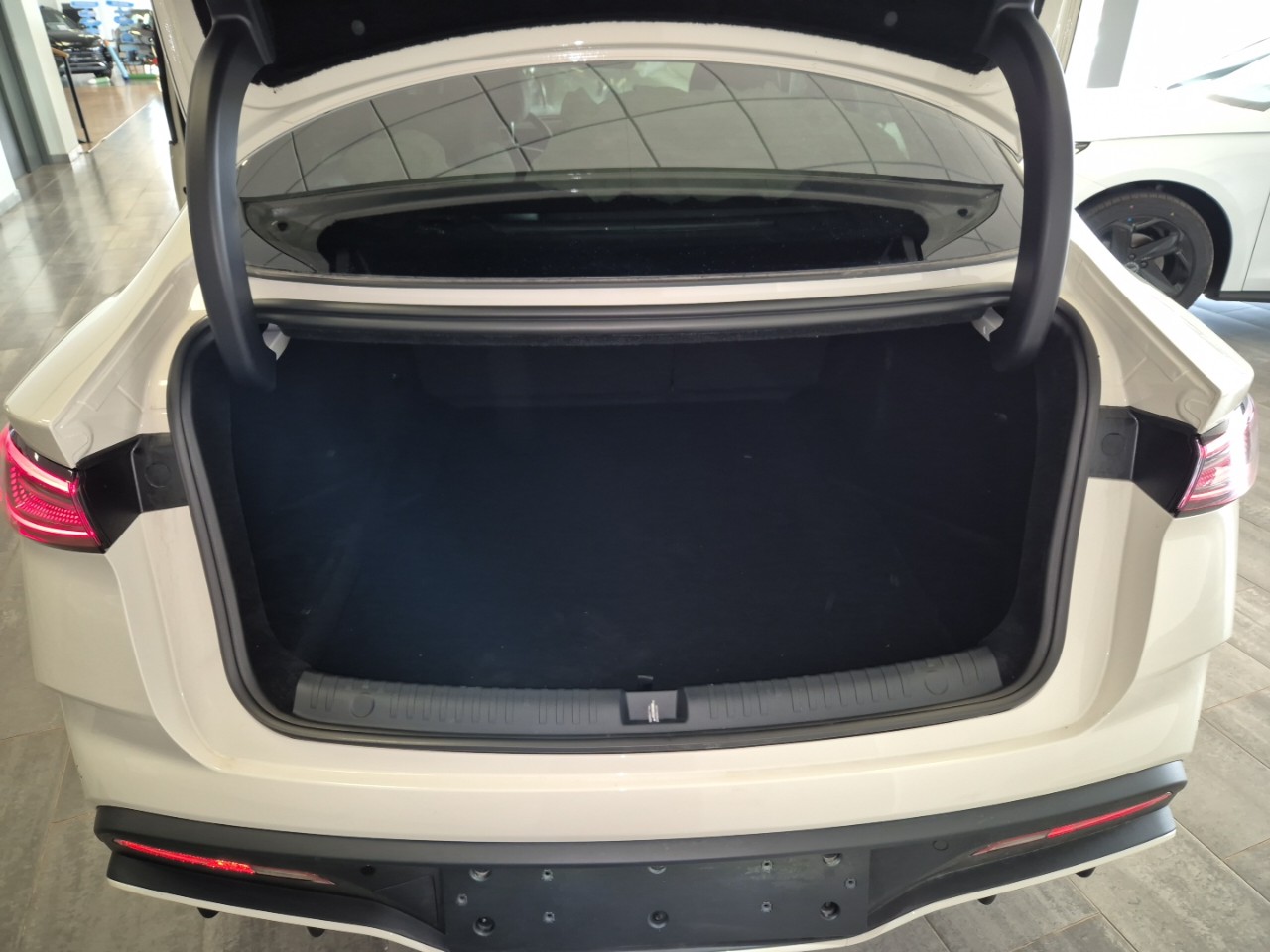 NUEVO BYD SEAL 6 DM-i - Imagen 19