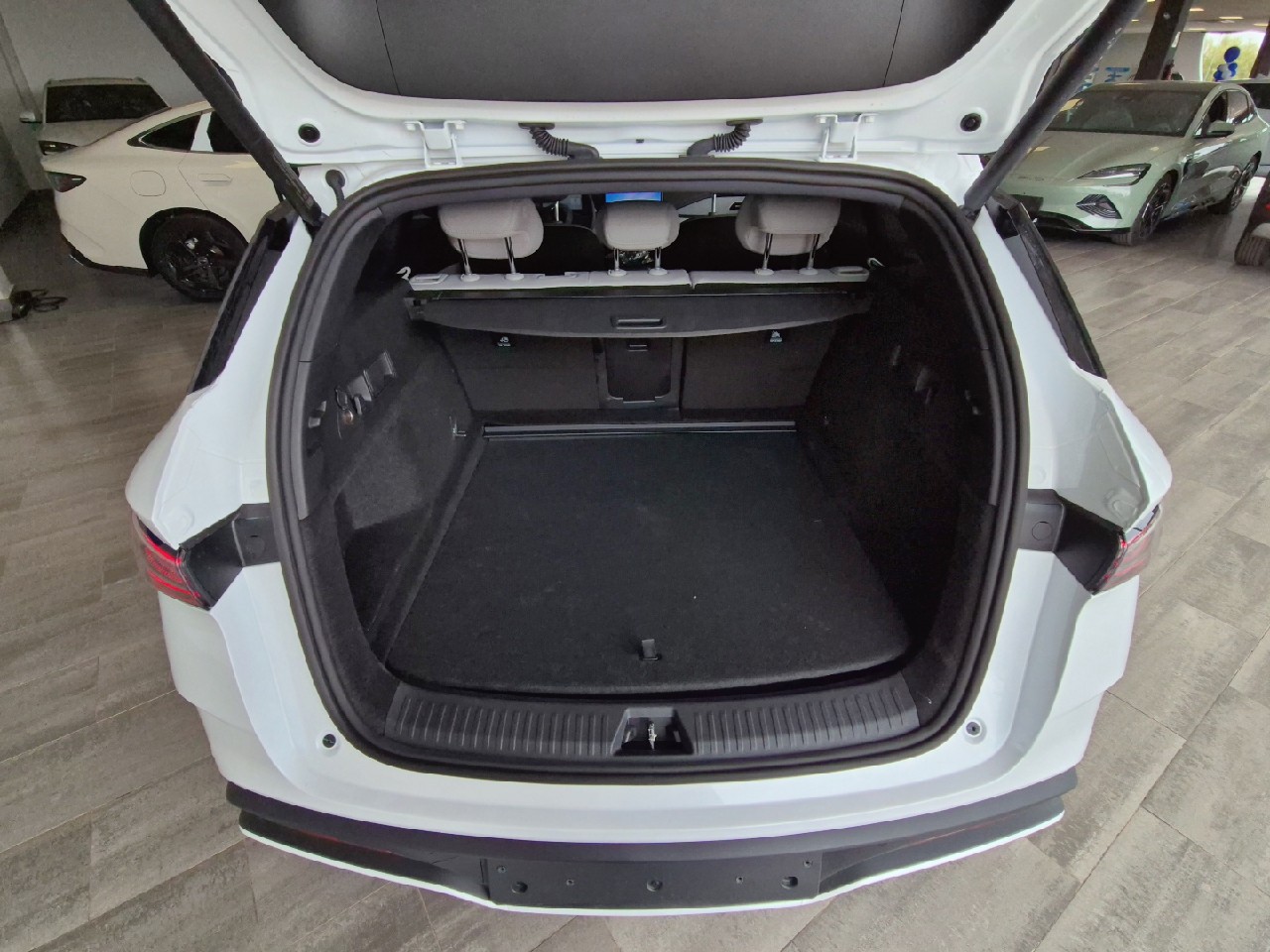 NUEVO BYD SEAL 6 DM-i TOURING - Imagen 19