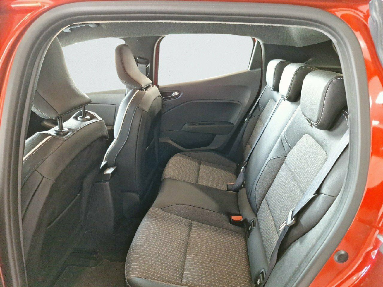 Mitsubishi Colt 100T Kaiteki KM 0 - Imagen 13