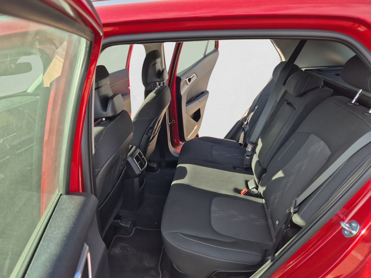 Kia Sportage 1.6 T-GDi HEV 158kW (215CV) Drive 4x2 - Imagen 13