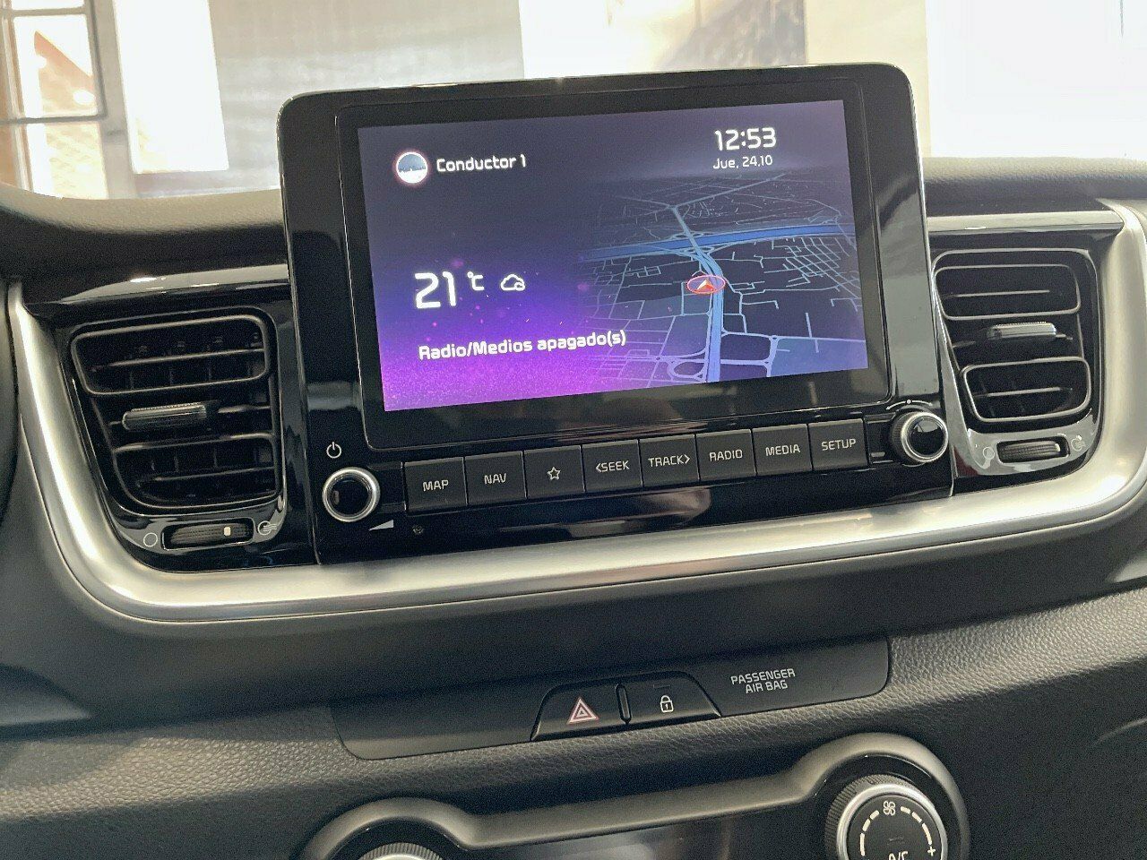 Kia Stonic 1.2 DPi 62kW (84CV) Concept BLANCO - Imagen 9