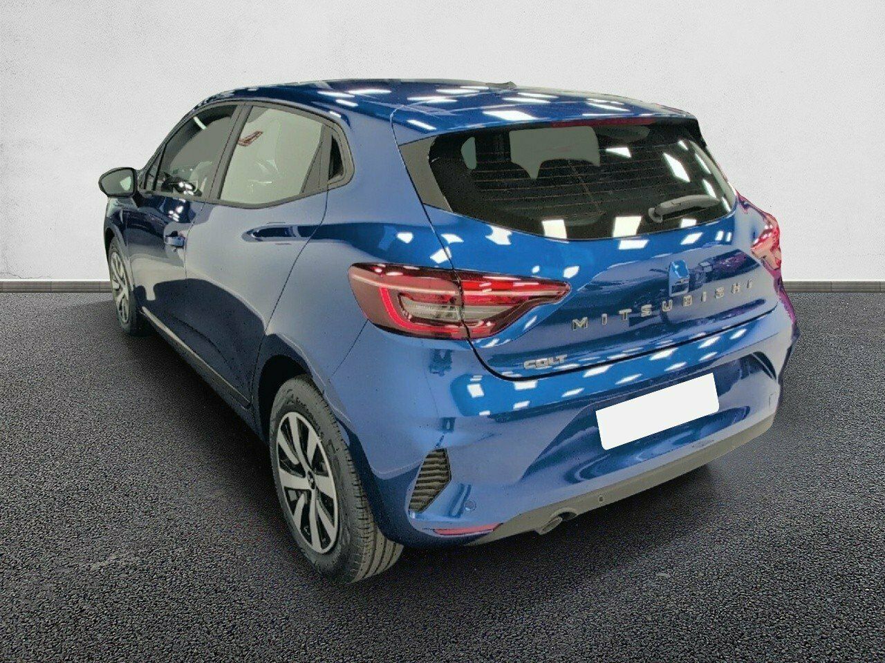 Mitsubishi Colt 100T Motion - Imagen 4